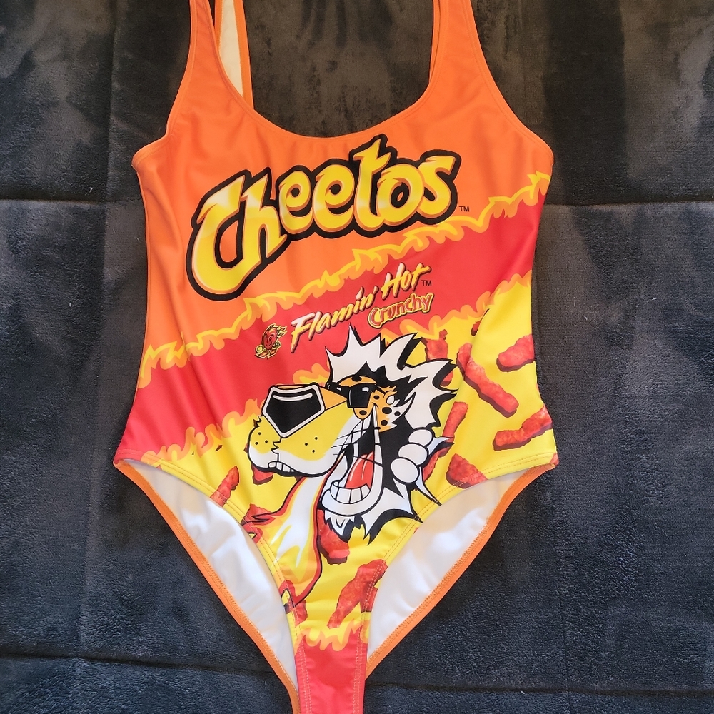 Forever 21 one piece cheetos logo medium
